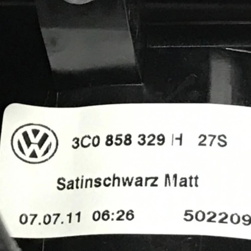 Cotiera fata / Volkswagen Passat B7 2012 / Interior