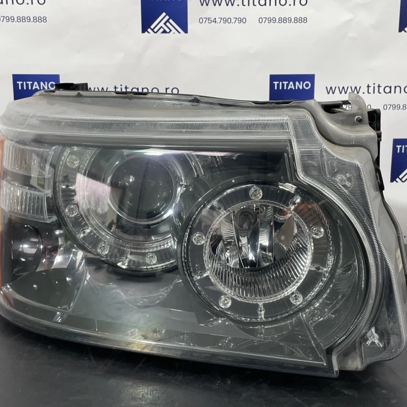 Far dreapta xenon / Land Rover Range Rover Sport Range Rover Sport 2011 / Caroserie, oglinzi si faruri