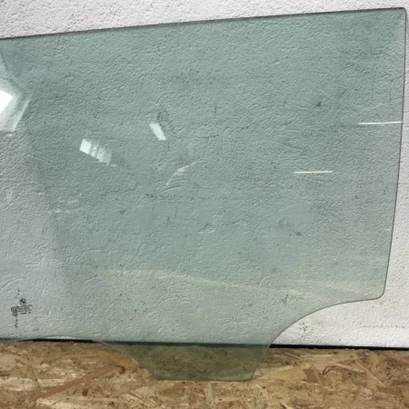 Geam stanga spate / BMW Seria 5 F11 2013 / Caroserie, oglinzi si faruri