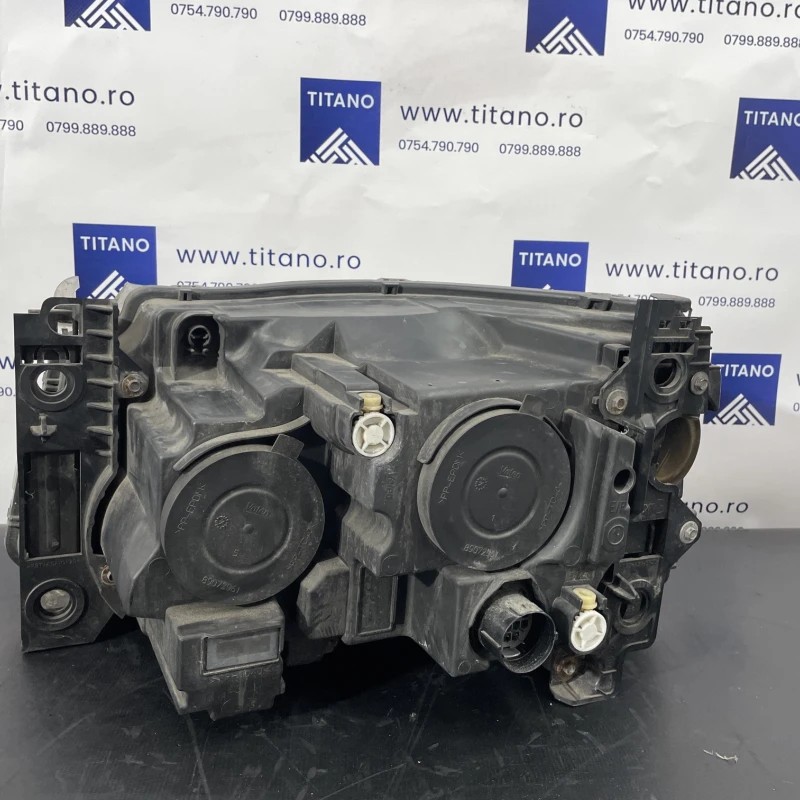Far dreapta xenon / Land Rover Range Rover Sport Range Rover Sport 2011 / Caroserie, oglinzi si faruri
