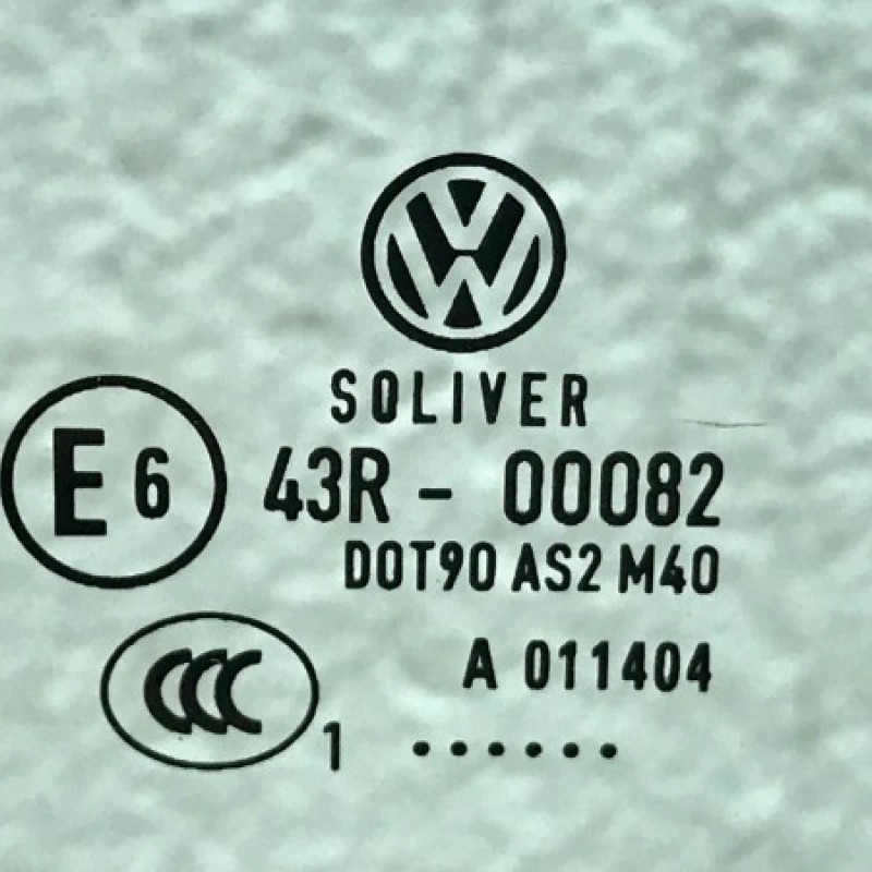 Geam usa dreapta fata / Volkswagen Passat B7 2012 / Caroserie, oglinzi si faruri