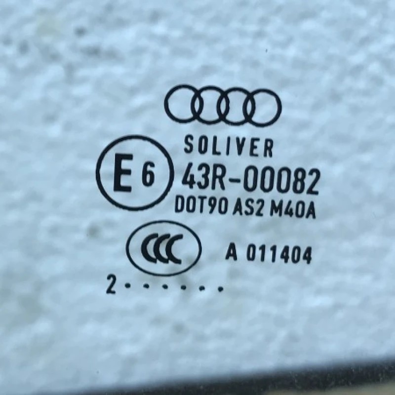 Geam dreapta spate / Audi A4 B8 2011 / Caroserie, oglinzi si faruri