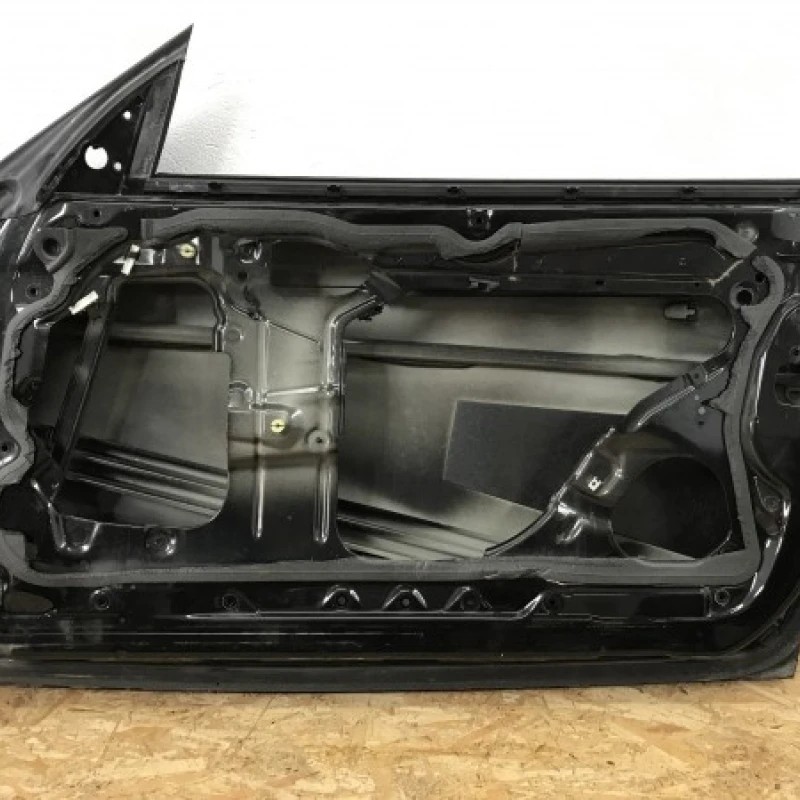 Usa dreapta fata / BMW Seria 1 E81 2011 / Caroserie, oglinzi si faruri