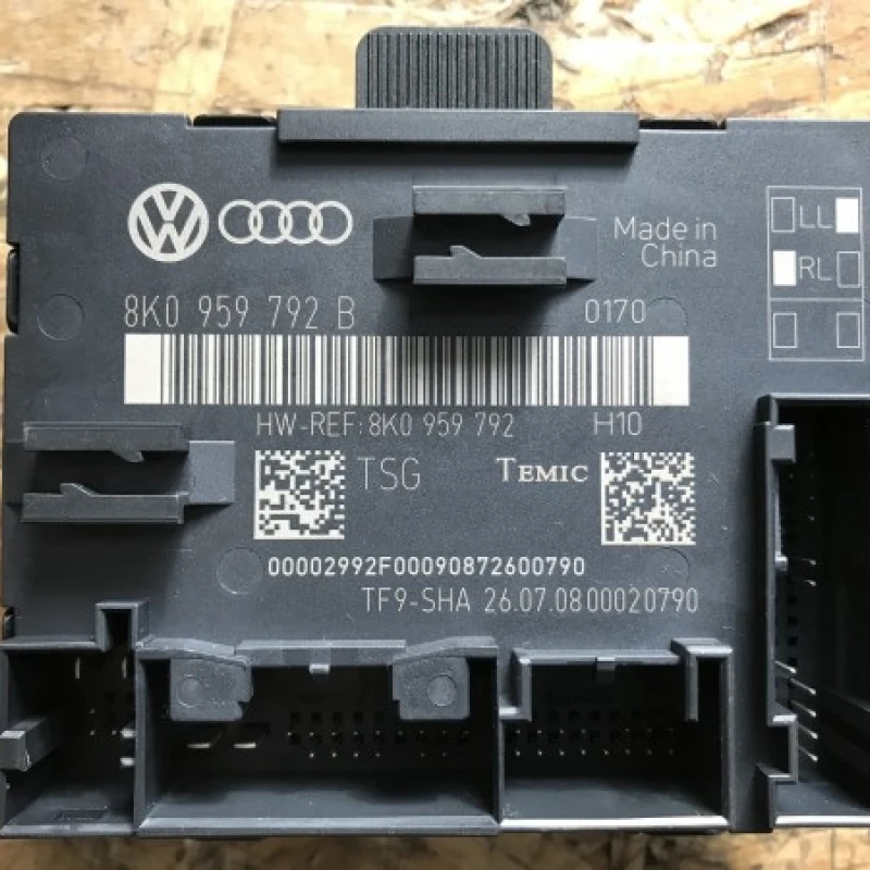 Modul usa dreapta fata Audi 