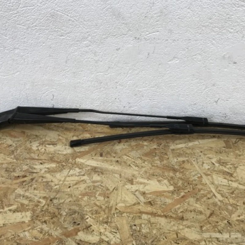 Brat stergator Audi A4 B8 2009