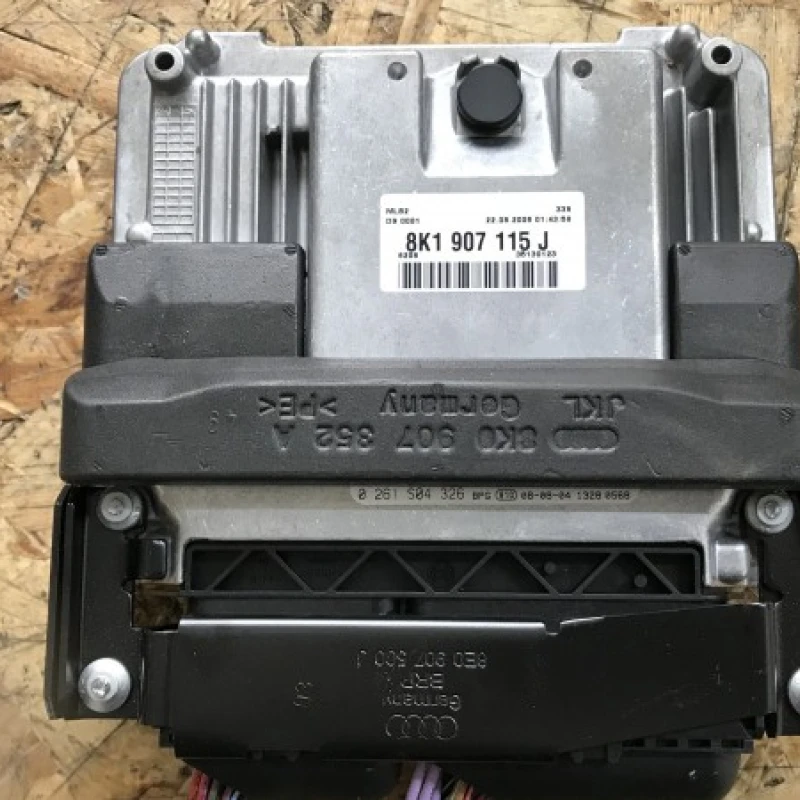 Calculator motor ECU Audi 