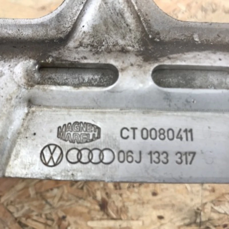 Rampa injector cu senzor / Audi A4 B8 2009 / Motor, racire si evacuare