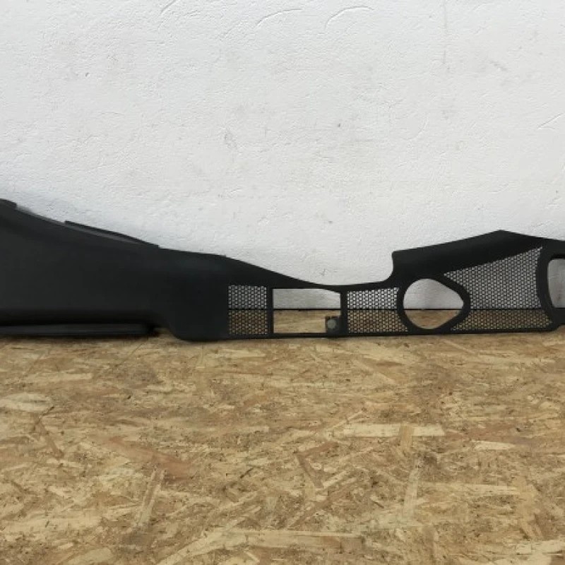 Grila stergatoare fata Audi A4 B8 2009