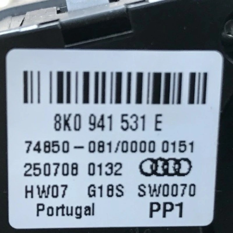 Bloc lumini / Audi A4 B8 2009 / Audio si electronice