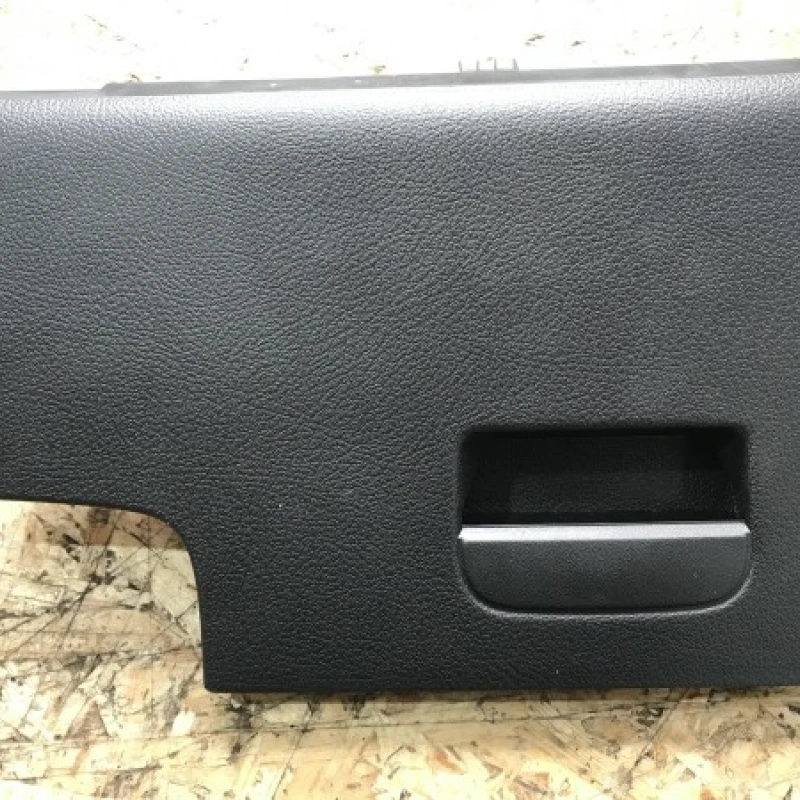 Torpedou mic / Volkswagen Golf Plus MK6 2011 / Interior