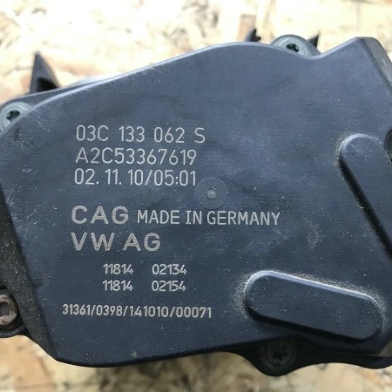 Clapeta acceleratie / Volkswagen Golf Plus MK6 2011 / Motor, racire si evacuare