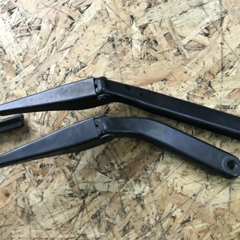 Brat stergator fata / BMW Seria 1 E81 2011 / Caroserie, oglinzi si faruri