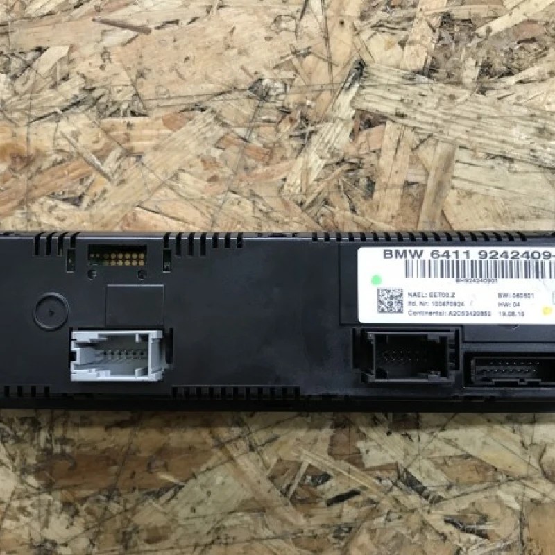 Climatronic / BMW Seria 1 E81 2011 / Audio si electronice