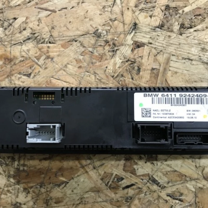 Climatronic / BMW Seria 1 E81 2011 / Audio si electronice