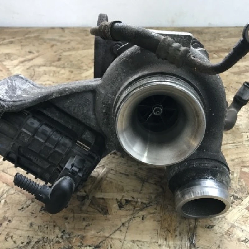 Turbosuflanta cu actuator / BMW Seria 1 E81 2011 / Motor, racire si evacuare