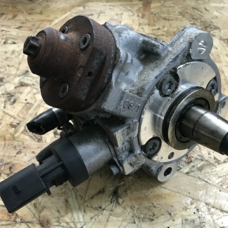 Pompa inalta presiune BMW Seria 1 E81 2011