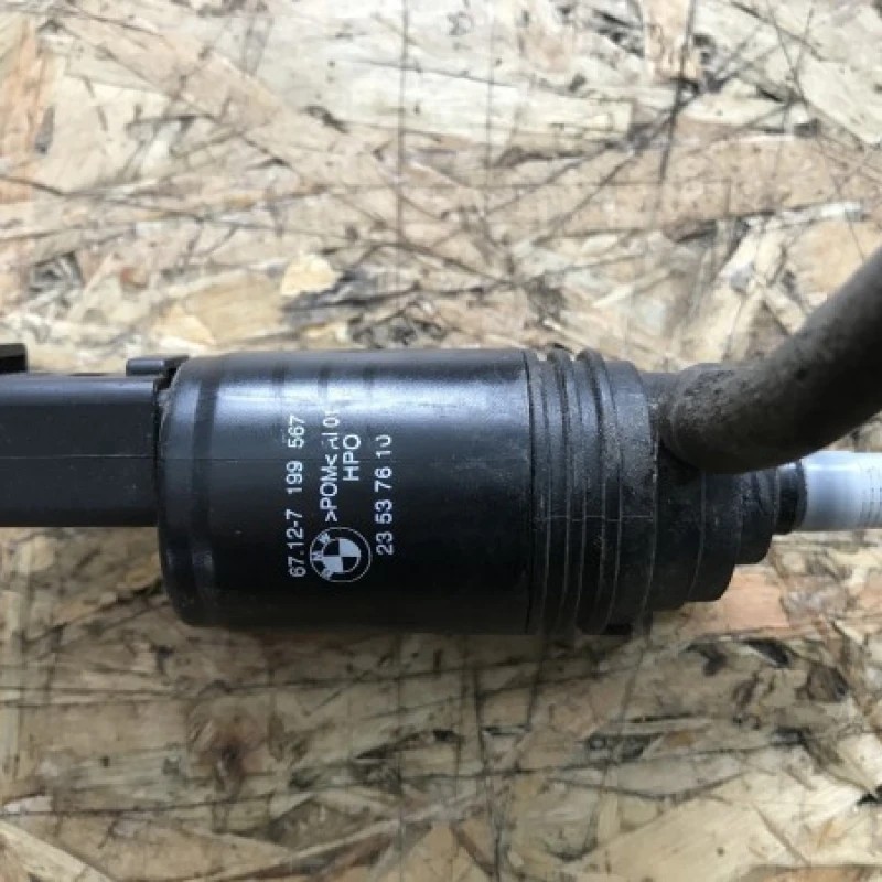 Motoras sprituitor parbriz / BMW Seria 1 E81 2011 / Audio si electronice
