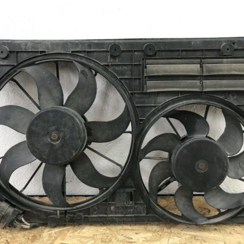 Electroventilator / Volkswagen Passat B6 2010 / Motor, racire si evacuare
