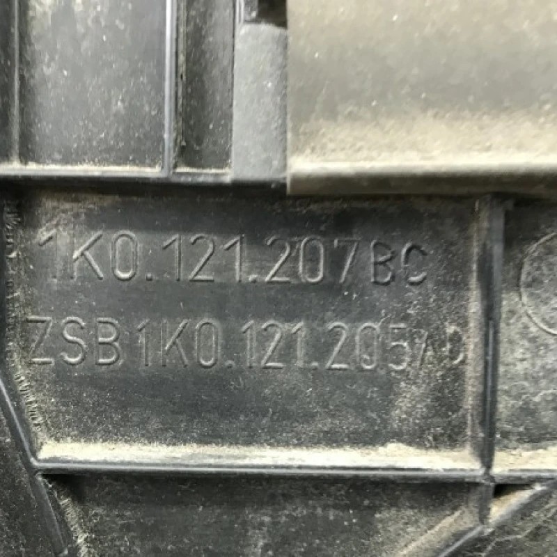 Electroventilator / Volkswagen Passat B6 2010 / Motor, racire si evacuare