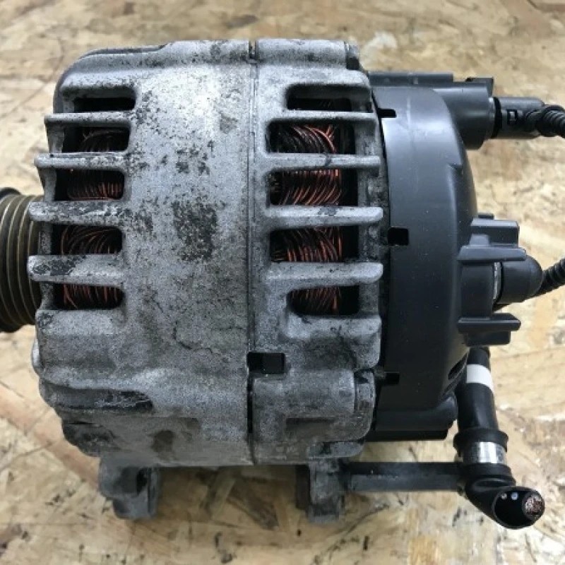 Alternator Volkswagen Passat B6 2010