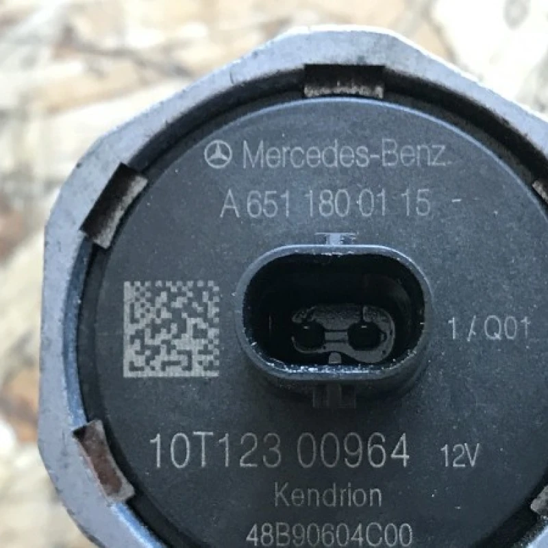 Senzor presiune ulei / Mercedes-Benz E Class W212 2010 / Audio si electronice