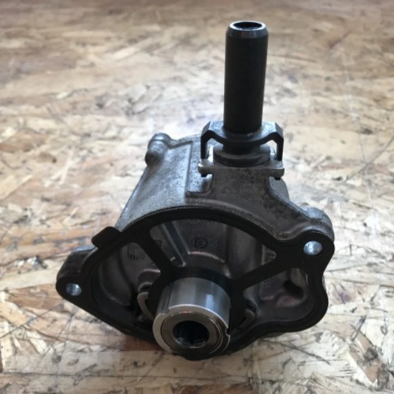 Pompa vacuum Mercedes-Benz 