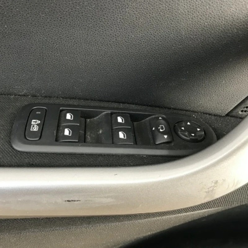 Panou tapiterie usa stanga fata / Peugeot 308 308 2012 / Interior