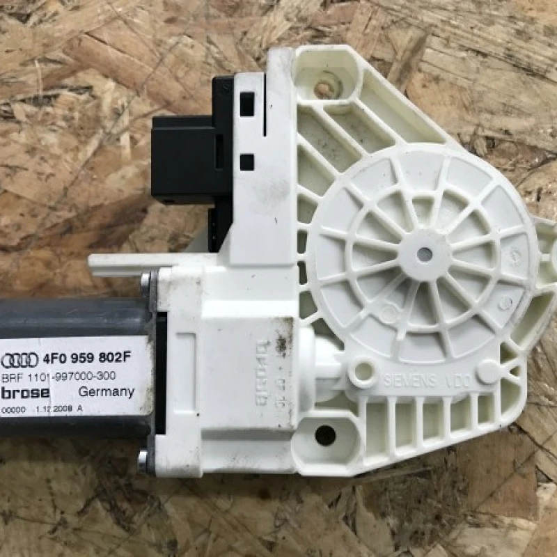 Motorasmacara geam dreapta spate Audi 