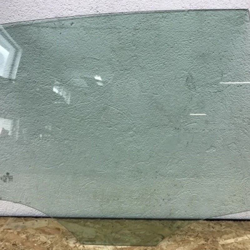 Geam dreapta spate / Volkswagen Golf Plus MK6 2011 / Caroserie, oglinzi si faruri
