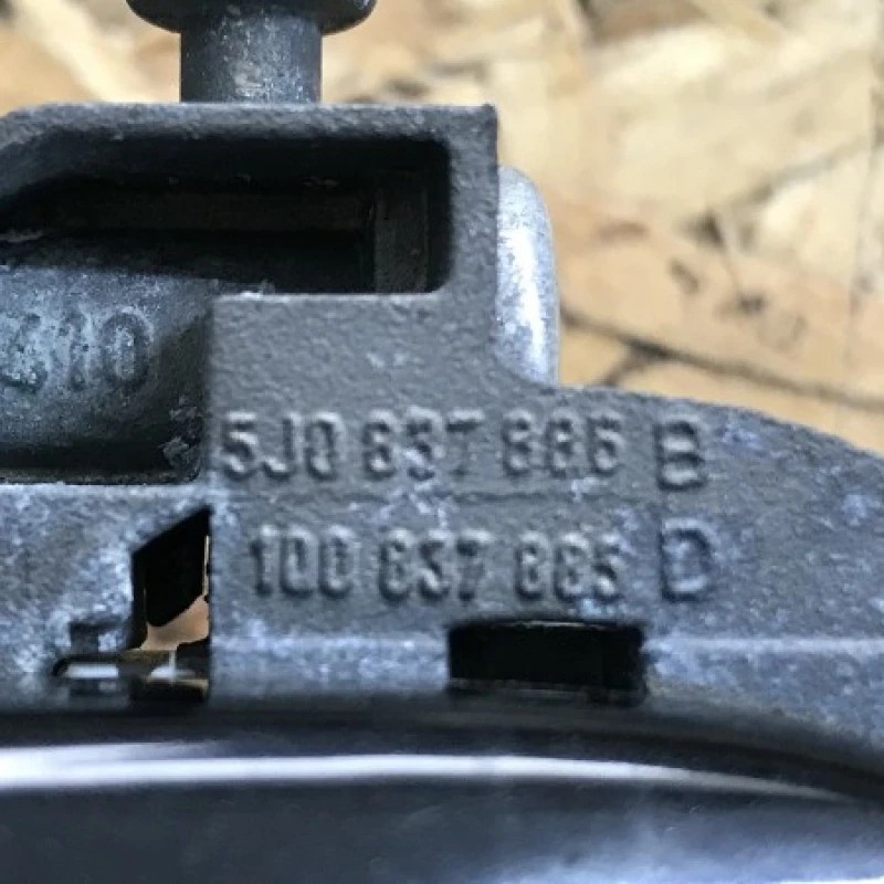Maner usa stanga spate / Volkswagen Golf Plus MK6 2011 / Caroserie, oglinzi si faruri