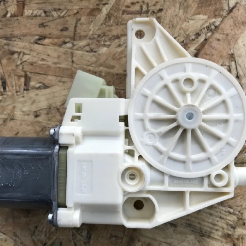 Motoras macara geam dreapta spate Mercedes-Benz E Class W212 2010