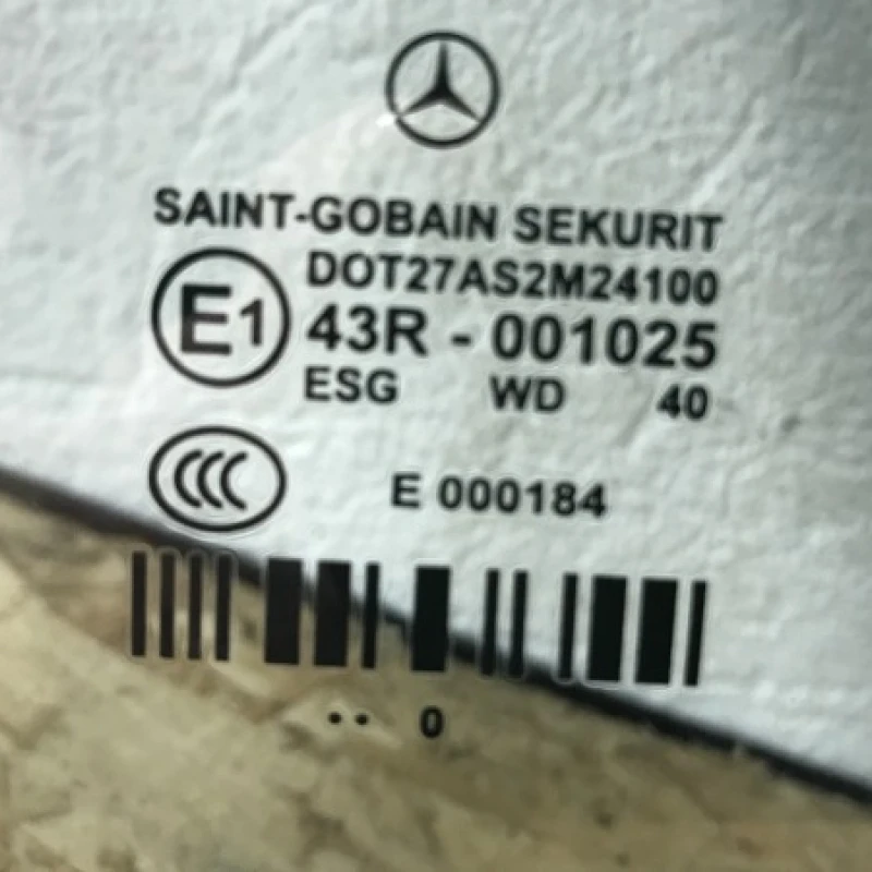 Geam dreapta spate / Mercedes-Benz E Class W212 2010 / Caroserie, oglinzi si faruri