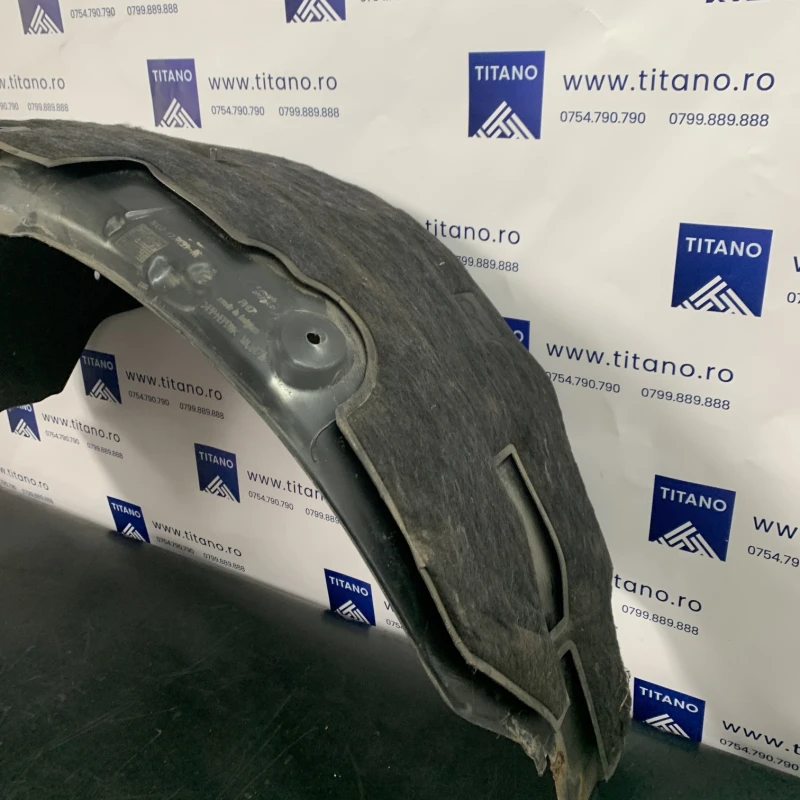 Carenaj dreapta spate / Land Rover Range Rover Sport Range Rover Sport 2011 / Caroserie, oglinzi si faruri