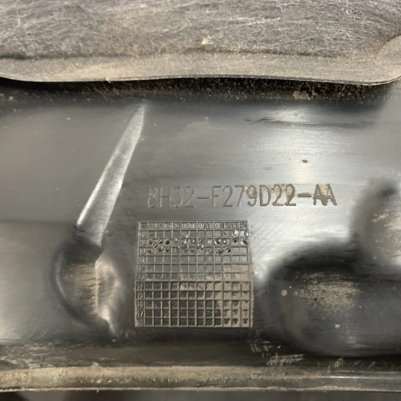 Carenaj dreapta spate / Land Rover Range Rover Sport Range Rover Sport 2011 / Caroserie, oglinzi si faruri