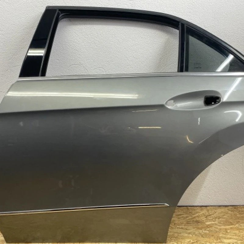 Usa stanga spate / Mercedes-Benz E Class W212 2010 / Caroserie, oglinzi si faruri