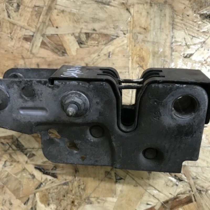 Broasca capota fata / Volkswagen Sharan 7N 2011 / Caroserie, oglinzi si faruri