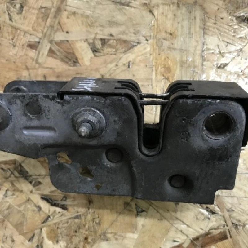Broasca capota fata Volkswagen 