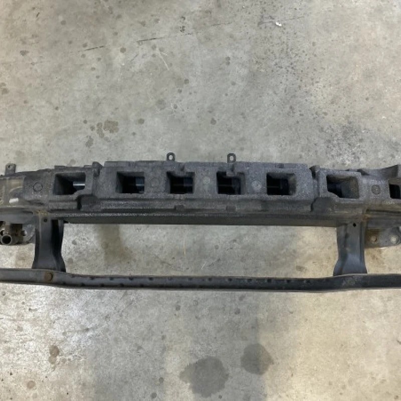 Intaritura bara fata / Volkswagen Passat B6 2007 / Caroserie, oglinzi si faruri