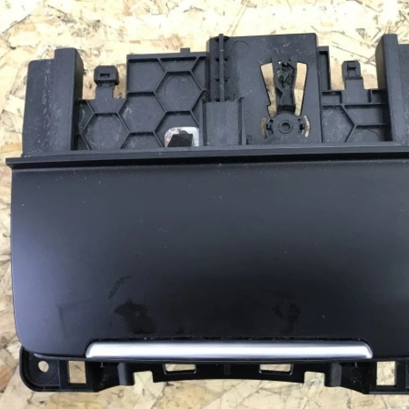 Scrumiera / Audi A4 B8 2009 / Interior