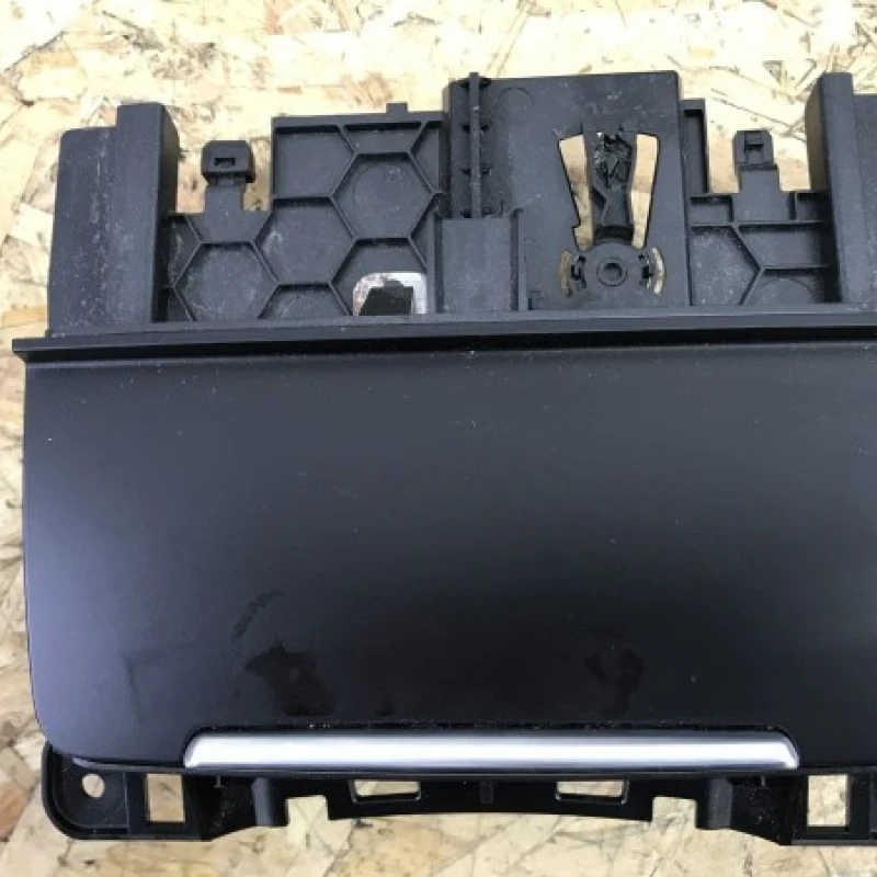 Scrumiera / Audi A4 B8 2009 / Interior
