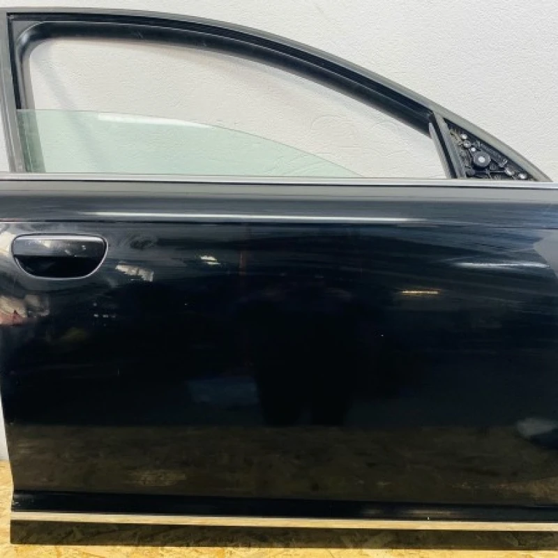 Usa dreapta fata Audi 