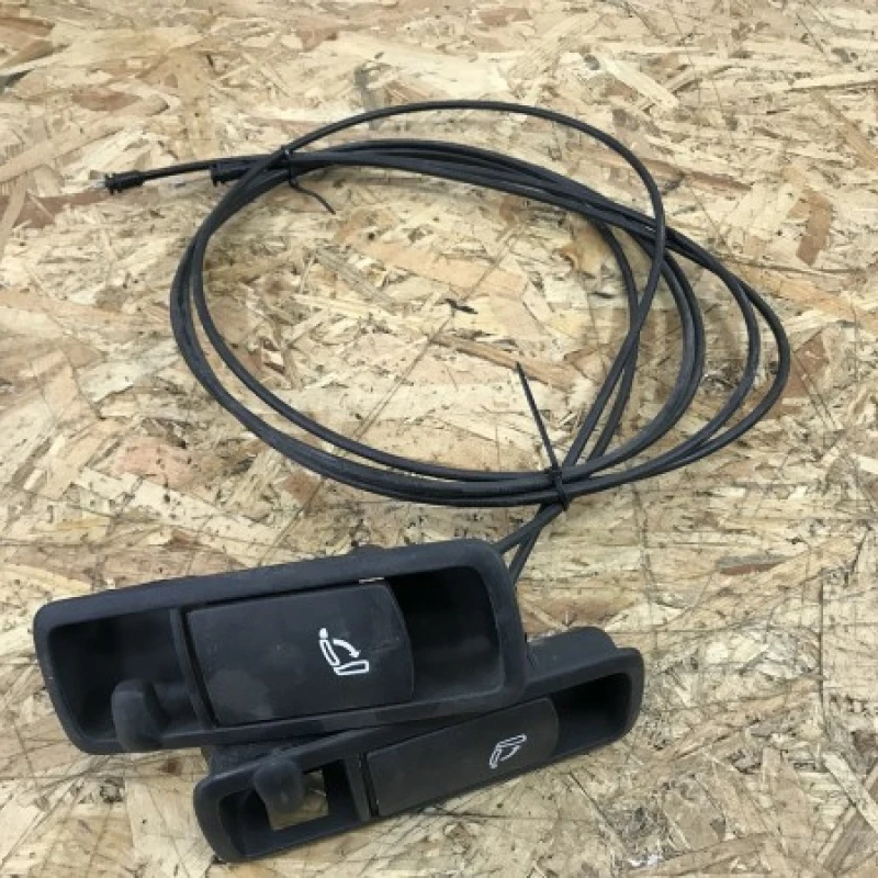 Maner rabatare scaun cu cablu stg dr / Volkswagen   2012 / Caroserie, oglinzi si faruri