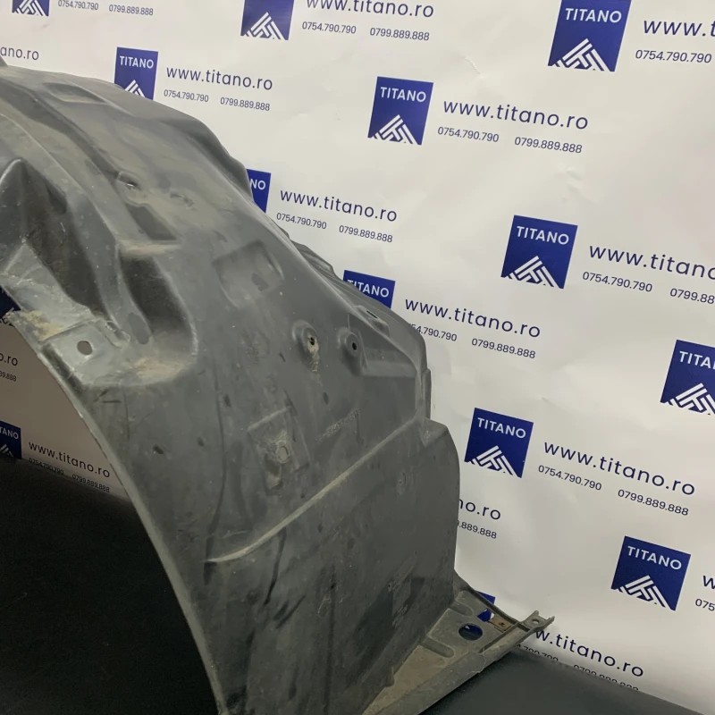 Carenaj dreapta fata mare / Land Rover Range Rover Sport Range Rover Sport 2011 / Caroserie, oglinzi si faruri