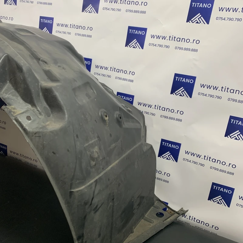 Carenaj dreapta fata mare / Land Rover Range Rover Sport Range Rover Sport 2011 / Caroserie, oglinzi si faruri