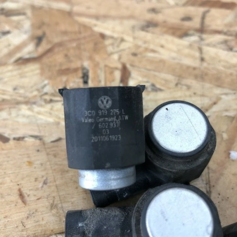 Senzor parcare / Volkswagen Passat B6 2009 / Audio si electronice