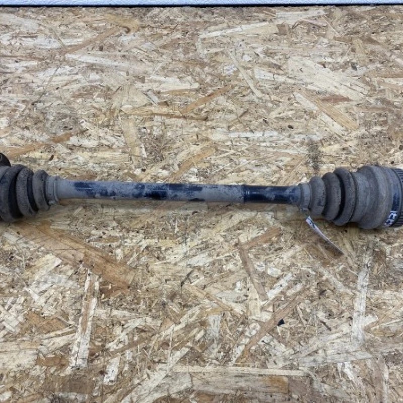 Planetara dreapta spate BMW Seria 1 E81 2011