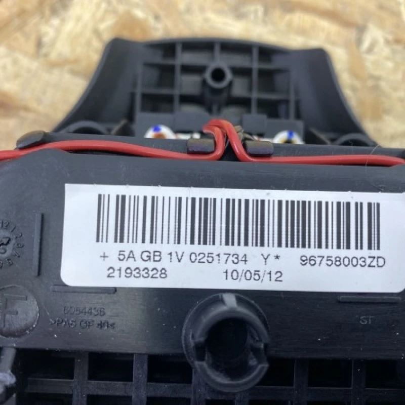 Airbag volan / Peugeot 308 308 2012 / Interior