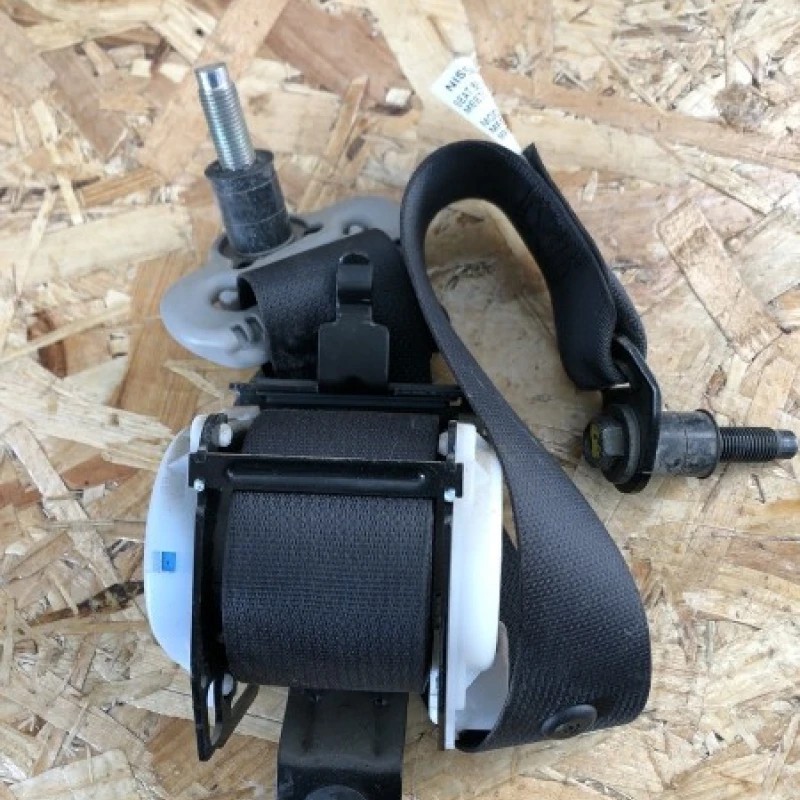 Centura stanga spate / Nissan Navara D40 2010 / Interior