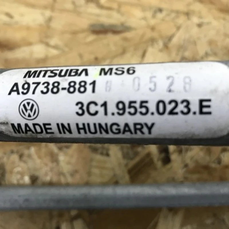 Ansamblu stergator / Volkswagen Passat B6 2009 / Caroserie, oglinzi si faruri