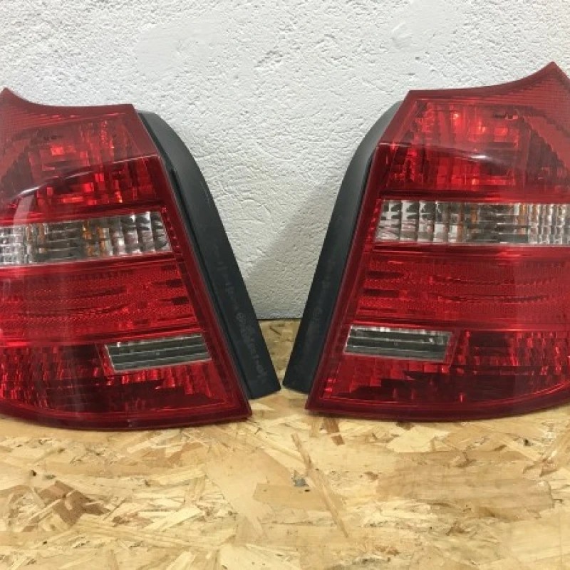 Stop dreapta Facelift europa BMW Seria 1 E81 2011